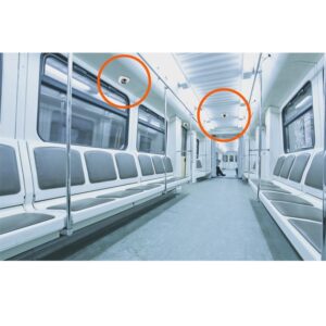 Камеры в вагоне метро